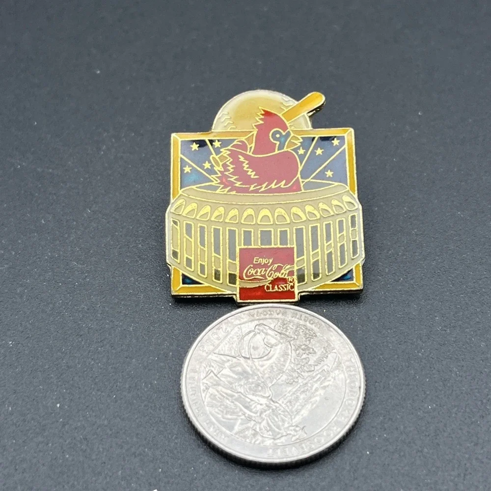 Coca Cola Coke St. Louis Cardinals‎ MLB Baseball Lapel Hat Pin